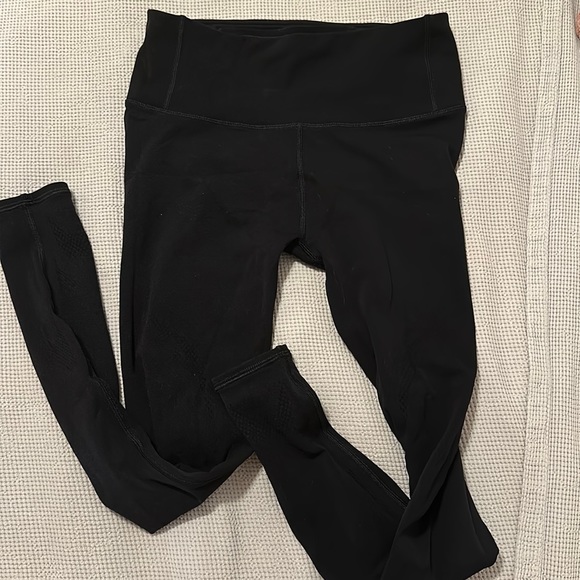 Lululemon leggings 21” *SIZE 8